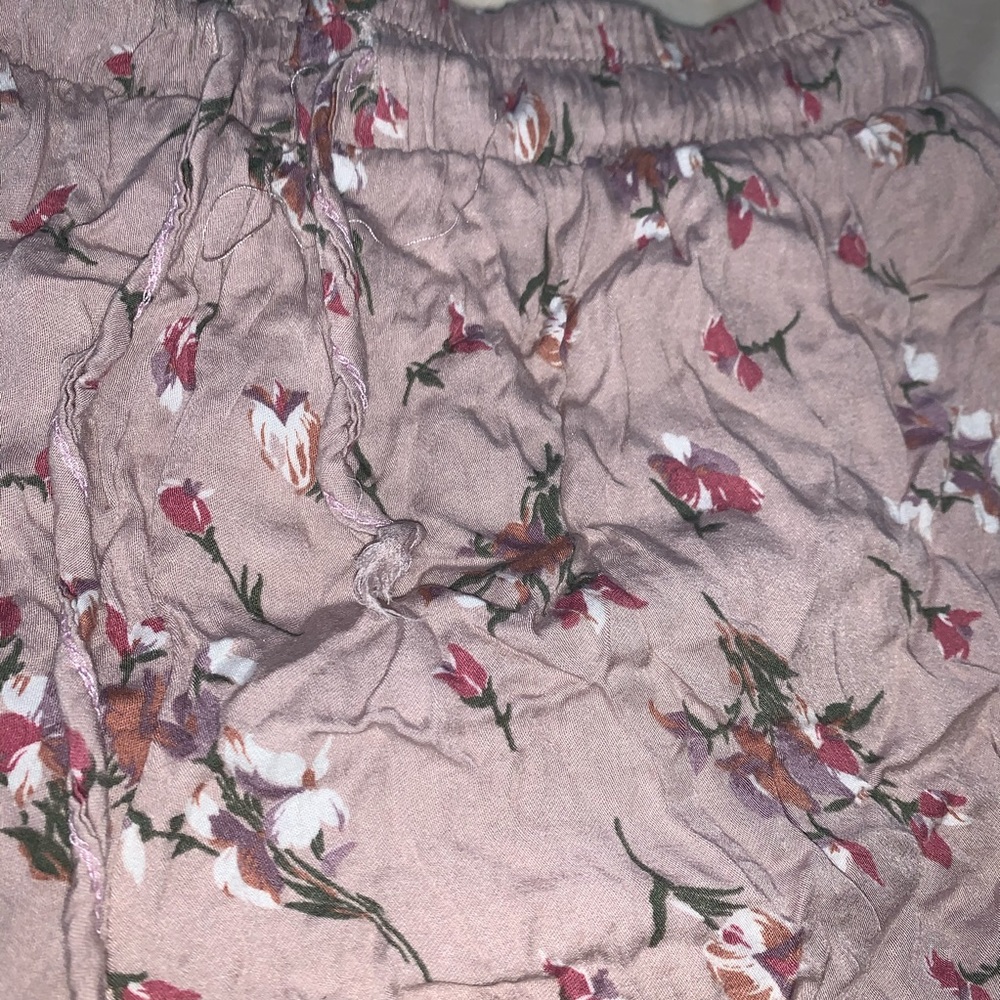 Flower Shorts - Picture 2 of 4
